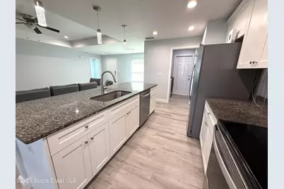 359 Wilton Avenue SW, Palm Bay, FL 32908 - Photo 9