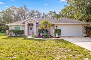 585 Sea Fury Ave SW, Palm Bay, FL 32908 - Photo 3