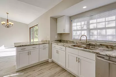 201 Jefferson Avenue NW, Palm Bay, FL 32907 - Photo 9