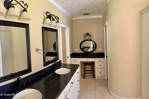 596 Lake Ashley Cir, Melbourne, FL 32904 - Photo 17