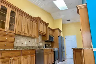 596 Lake Ashley Cir, Melbourne, FL 32904 - Photo 11
