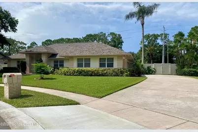 596 Lake Ashley Circle, Melbourne, FL 32904 - Photo 3