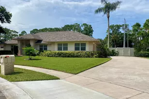 596 Lake Ashley Cir, Melbourne, FL 32904 - Photo 3