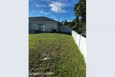 598 Brickell Street SE, Melbourne, FL 32908 - Photo 13