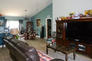 811 Avalon St SE, Palm Bay, FL 32909 - Photo 11
