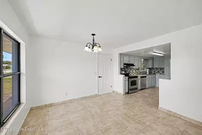 2292 Lakeview Drive, Melbourne, FL 32935 - Photo 5