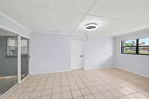 2292 Lakeview Dr, Melbourne, FL 32935 - Photo 13