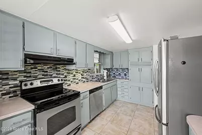2292 Lakeview Drive, Melbourne, FL 32935 - Photo 3