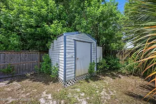 2292 Lakeview Dr, Melbourne, FL 32935 - Photo 17
