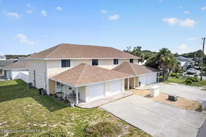 841 E 14th Avenue, New Smyrna Beach, FL 32169 - Photo 1