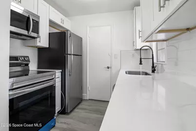 346 Crown Boulevard, Melbourne, FL 32901 - Photo 7