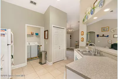 54 Pennsylvania Lane, Palm Coast, FL 32164 - Photo 11