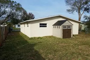 2559 Locksley Rd, Melbourne, FL 32935 - Photo 33