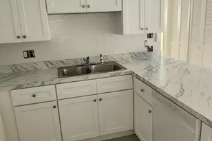 407 4th Street N, Cocoa Beach, FL 32931 - Photo 9