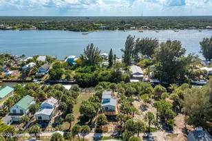 47 Vip Is, Grant-Valkaria, FL 32949 - Photo 23