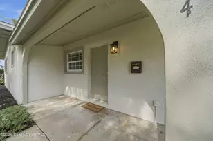 2504 Plantation Dr, Melbourne, FL 32901 - Photo 3