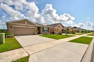 913 Trinity St, Rockledge, FL 32955 - Photo 1