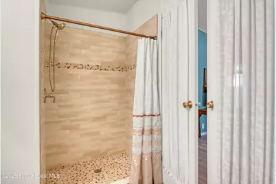 7645 Cedar Bark Road, Micco, FL 32976 - Photo 25