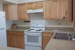 636 Hampton Dr NE, Palm Bay, FL 32905 - Photo 5