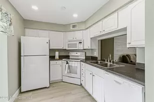 4640 Lake Waterford Way, West Melbourne, FL 32904 - Photo 11
