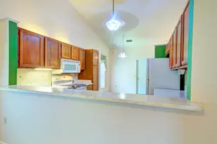 1607 Clover Cir, Melbourne, FL 32935 - Photo 13