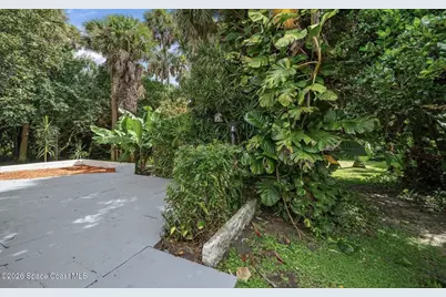 2329 Saint Andrews Circle, Melbourne, FL 32901 - Photo 27