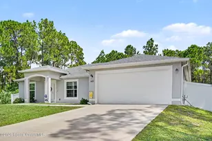 427 Flagler Rd SE, Palm Bay, FL 32909 - Photo 3