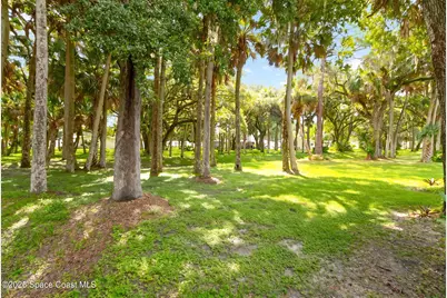 379 Holiday Park Boulevard NE, Palm Bay, FL 32907 - Photo 9