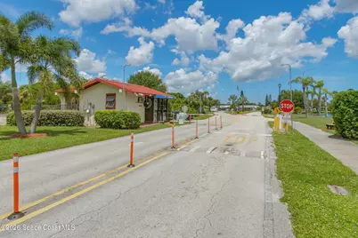 379 Holiday Park Boulevard NE, Palm Bay, FL 32907 - Photo 37