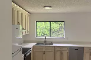 1418 Paley Cir SE, Palm Bay, FL 32909 - Photo 5