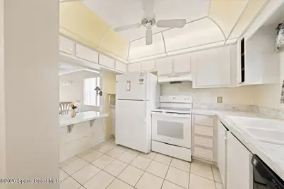 171 Cape Shores Circle #3-E, Cape Canaveral, FL 32920 - Photo 5