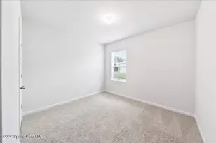 566 Rembrandt St SE, Palm Bay, FL 32909 - Photo 5