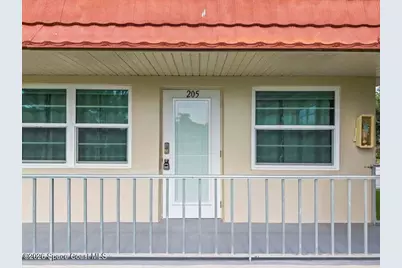 32 Pine Arbor Lane #205, Vero Beach, FL 32962 - Photo 5