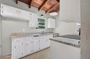 1041 S Brevard Ave, Cocoa Beach, FL 32931 - Photo 11