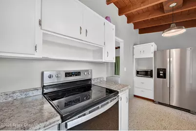 1041 S Brevard Avenue, Cocoa Beach, FL 32931 - Photo 13