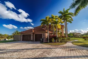 5660 Lago Del Sol Dr, Lake Worth, FL 33467 - Photo 13