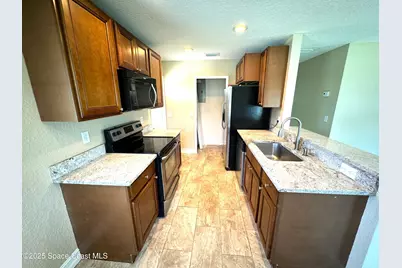 230 Crown Boulevard, Melbourne, FL 32901 - Photo 5