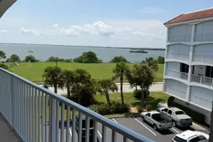 8914 Puerto Del Rio Dr, Cape Canaveral, FL 32920 - Photo 9