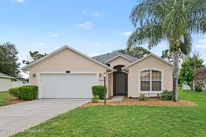 952 Tavernier Circle NE, Palm Bay, FL 32905 - Photo 1