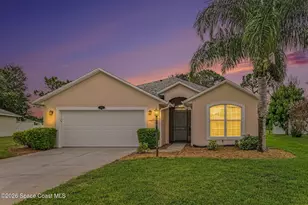 952 Tavernier Cir NE, Palm Bay, FL 32905 - Photo 1
