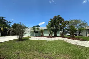 660 Belvedere Rd NW, Palm Bay, FL 32907 - Photo 13