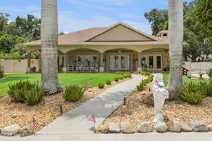 949 N Indian River Dr, Cocoa, FL 32922 - Photo 9