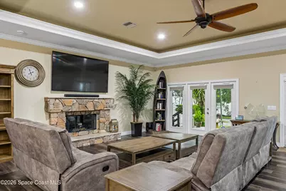 949 N Indian River Drive, Cocoa, FL 32922 - Photo 15
