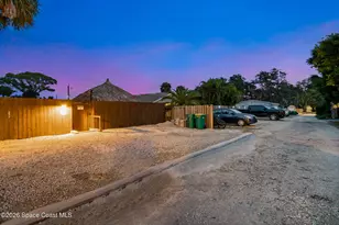 1672 Pineapple Ave, Melbourne, FL 32935 - Photo 11