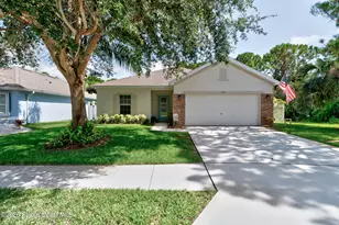 250 Briarcliff Cir, Sebastian, FL 32958 - Photo 1