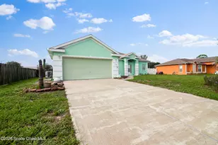 698 Thuringer St NW, Palm Bay, FL 32907 - Photo 1