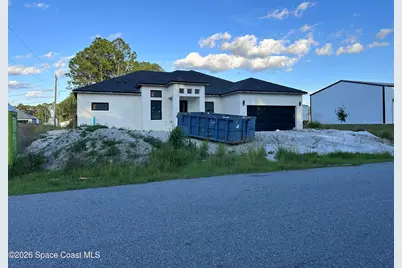 390 Tamarind Circle NW, Palm Bay, FL 32907 - Photo 11