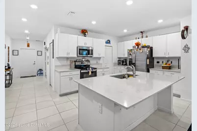 2005 Diablo Circle SW, Palm Bay, FL 32908 - Photo 5