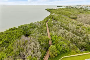 202 King Neptune Ln, Cape Canaveral, FL 32920 - Photo 3