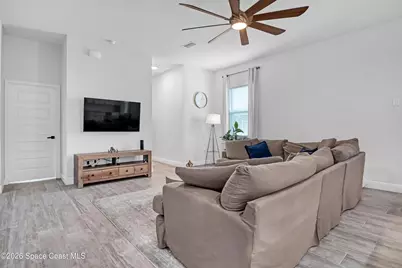 910 Windmill Street SE, Palm Bay, FL 32909 - Photo 11